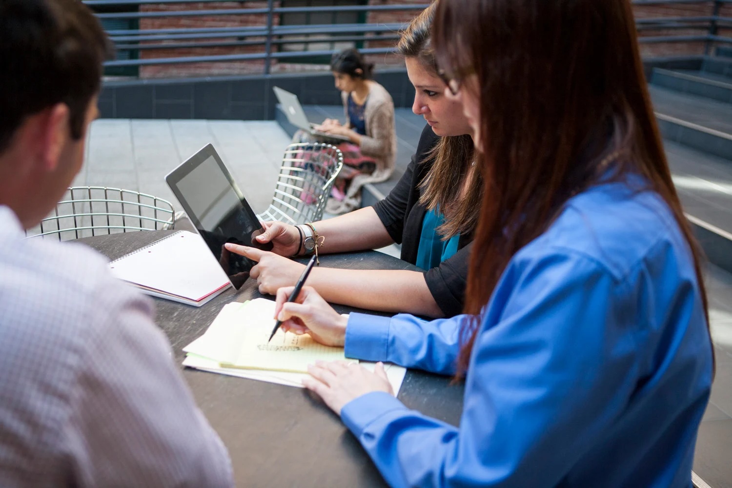 פיתוח מנהלים וצוותים